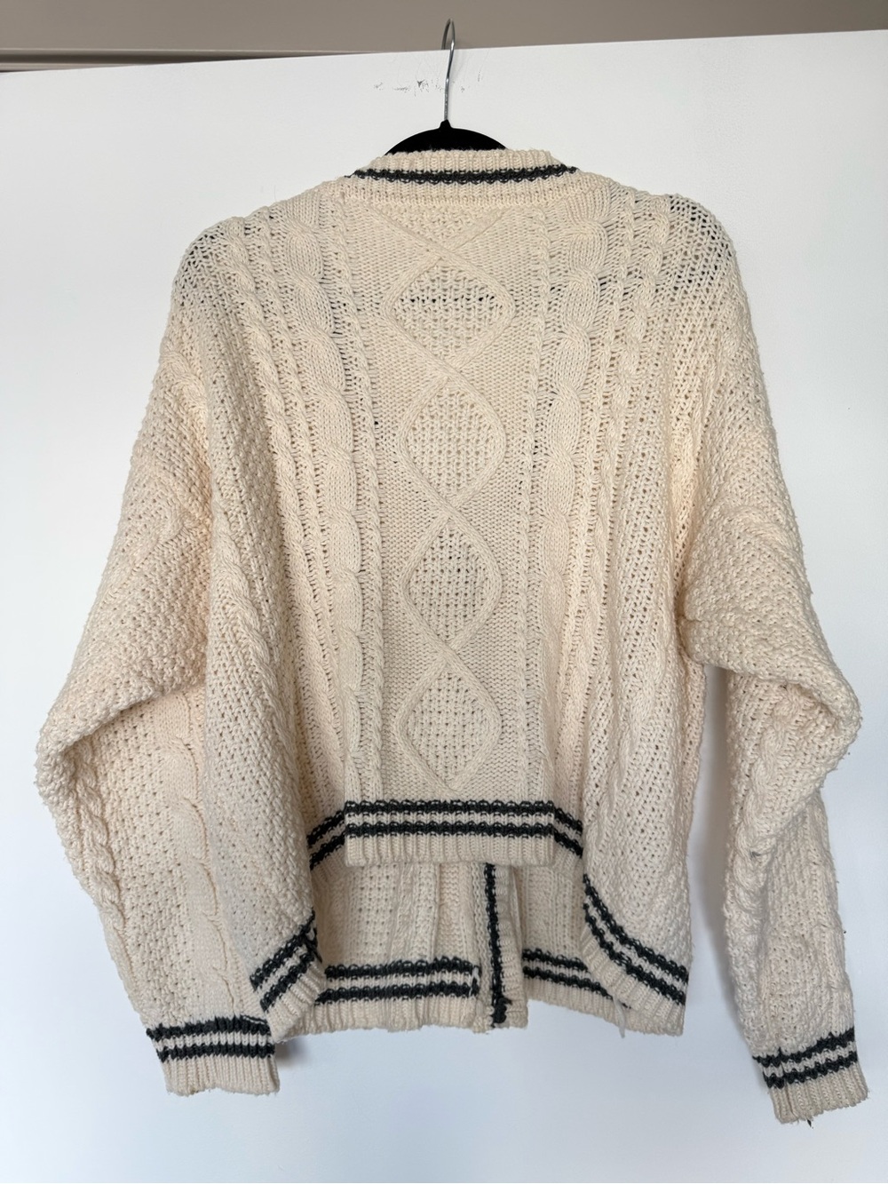 ORIGINAL AUTHENTIC Taylor Swift Folklore Cardigan - Picture 4 of 4